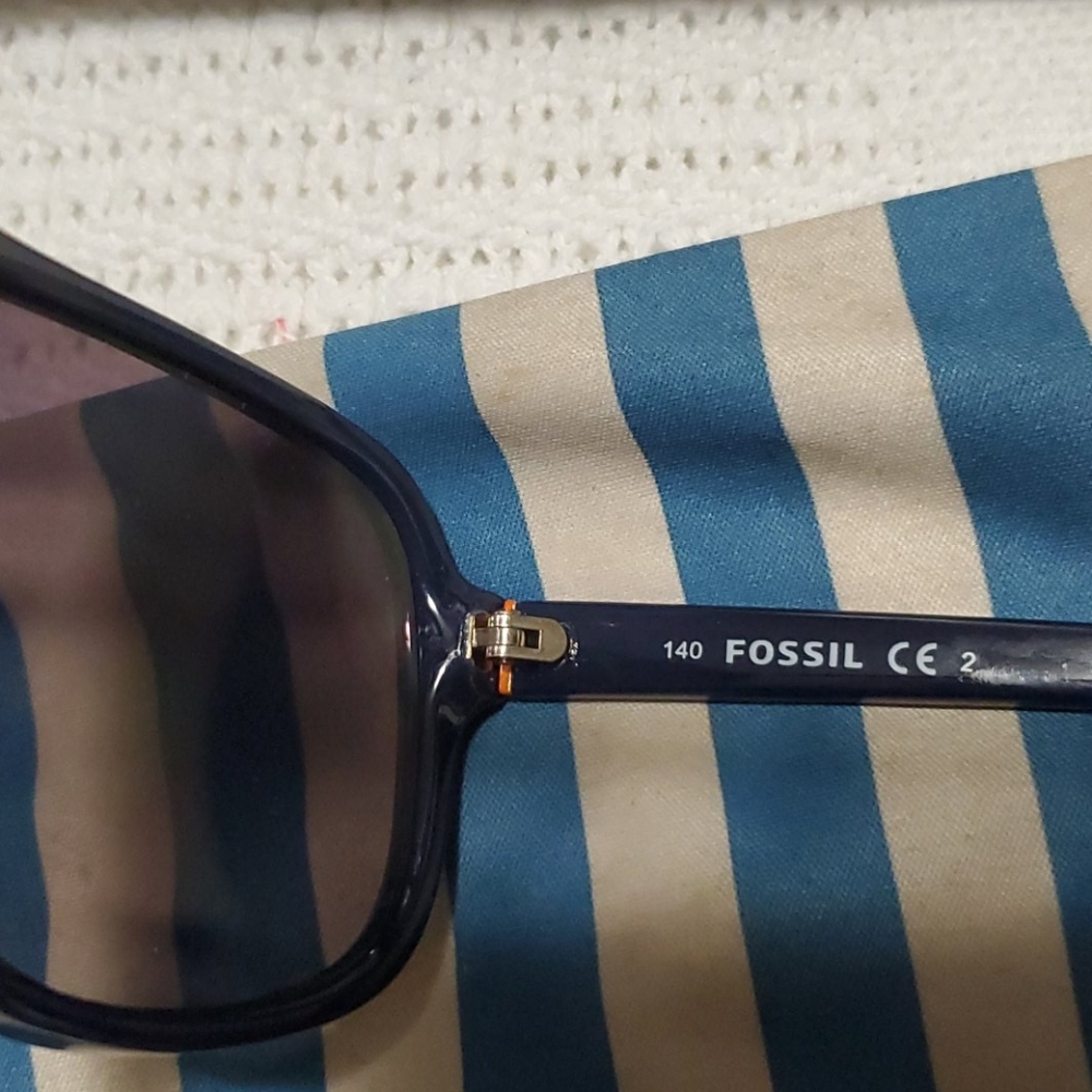 💫 FOSSIL UNISEX AVIATOR SUNGLASSES - Picture 4 of 8